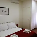 Parthenope Morghen Apartment - Napoli San Martino Funicolare Vomero